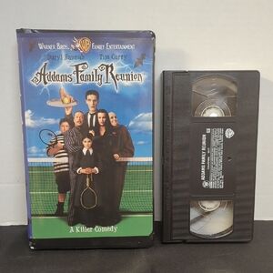 4/$20 Addams Family Reunion Clamshell VHS